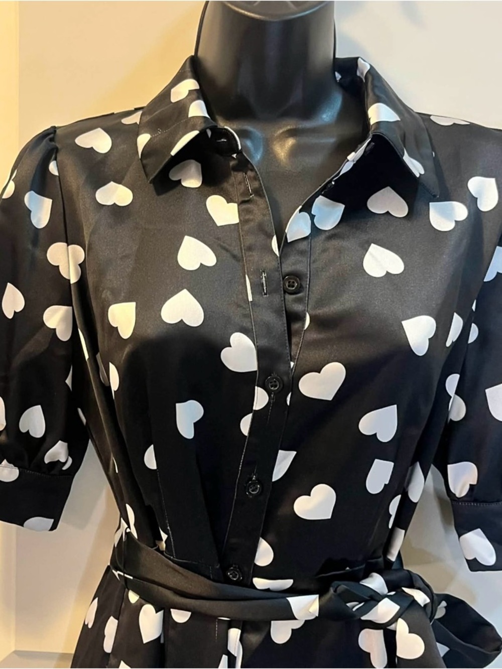 NWOT Kate Spade Black Heart Print Puff Sleeve Midi Shirtdress - 4 - Fabric Note! - Picture 4 of 13